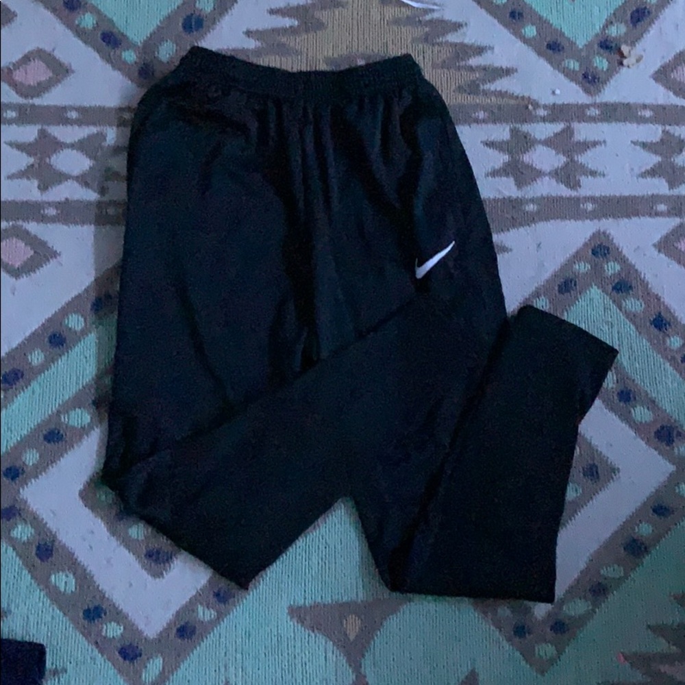 NIKE SWEATS